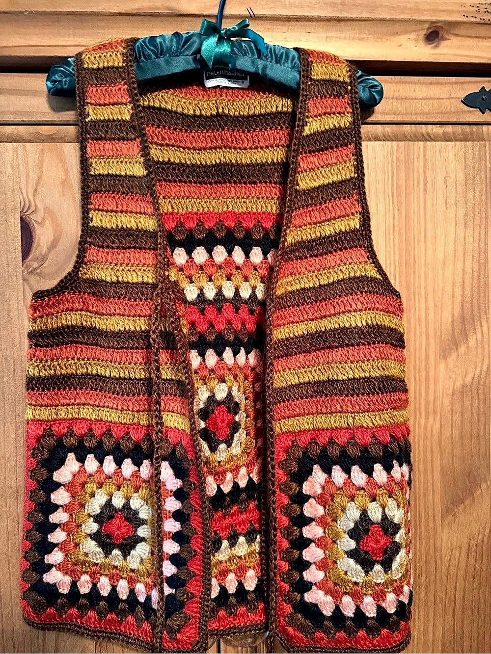 Helen Harper Crochet-Style Geometric Vest Brown & Red